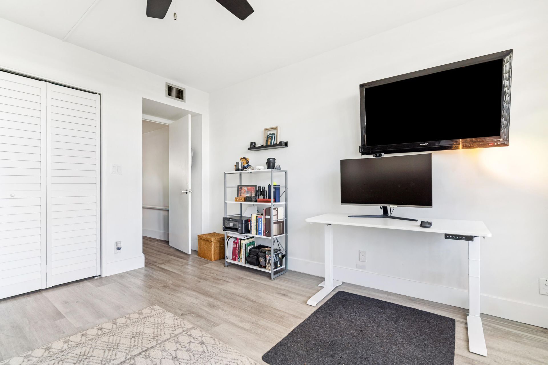 3900 Oaks Clubhouse Drive, Unit 503, Pompano Beach, FL 33069 Photo