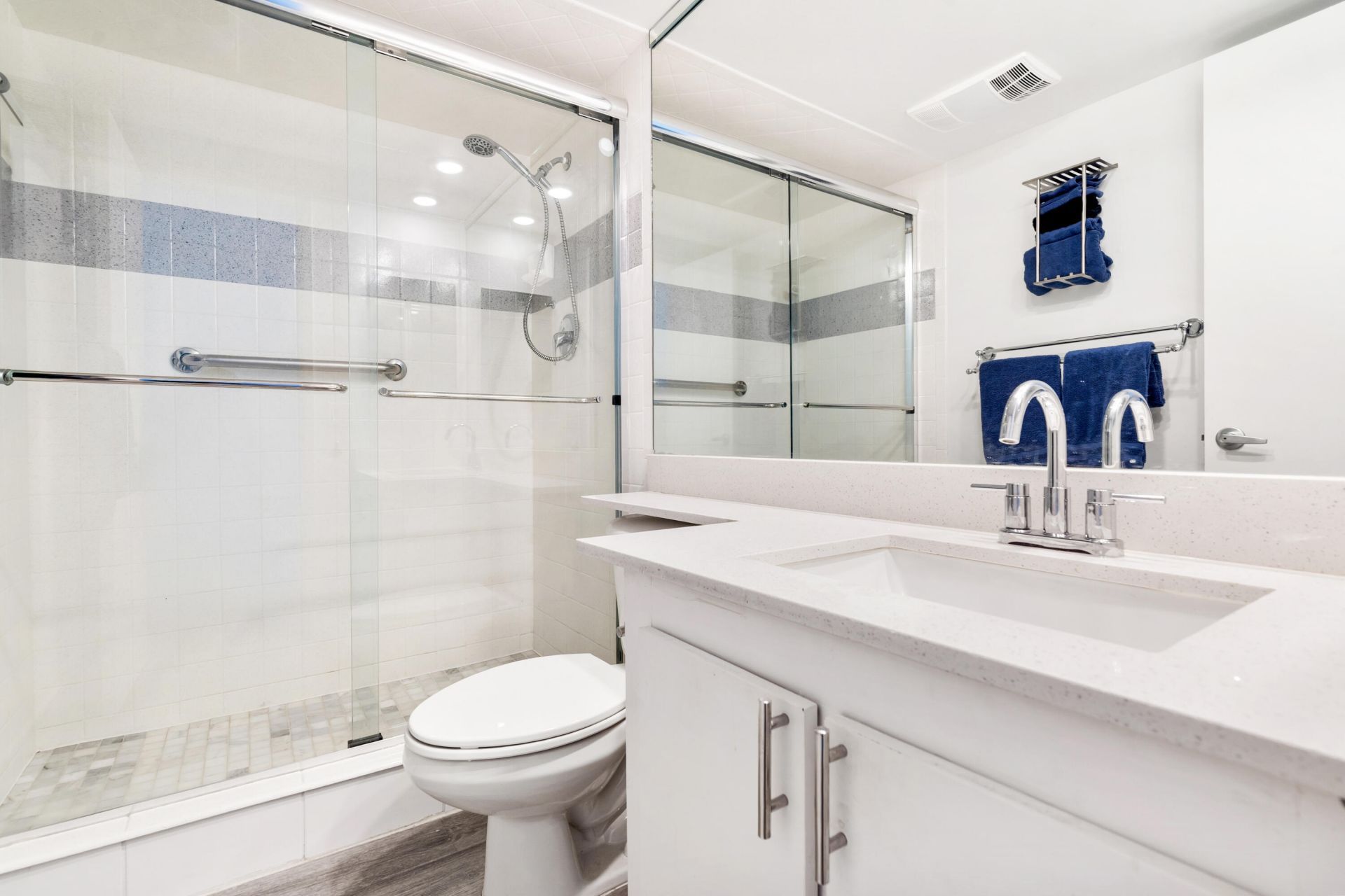 3900 Oaks Clubhouse Drive, Unit 503, Pompano Beach, FL 33069 Photo