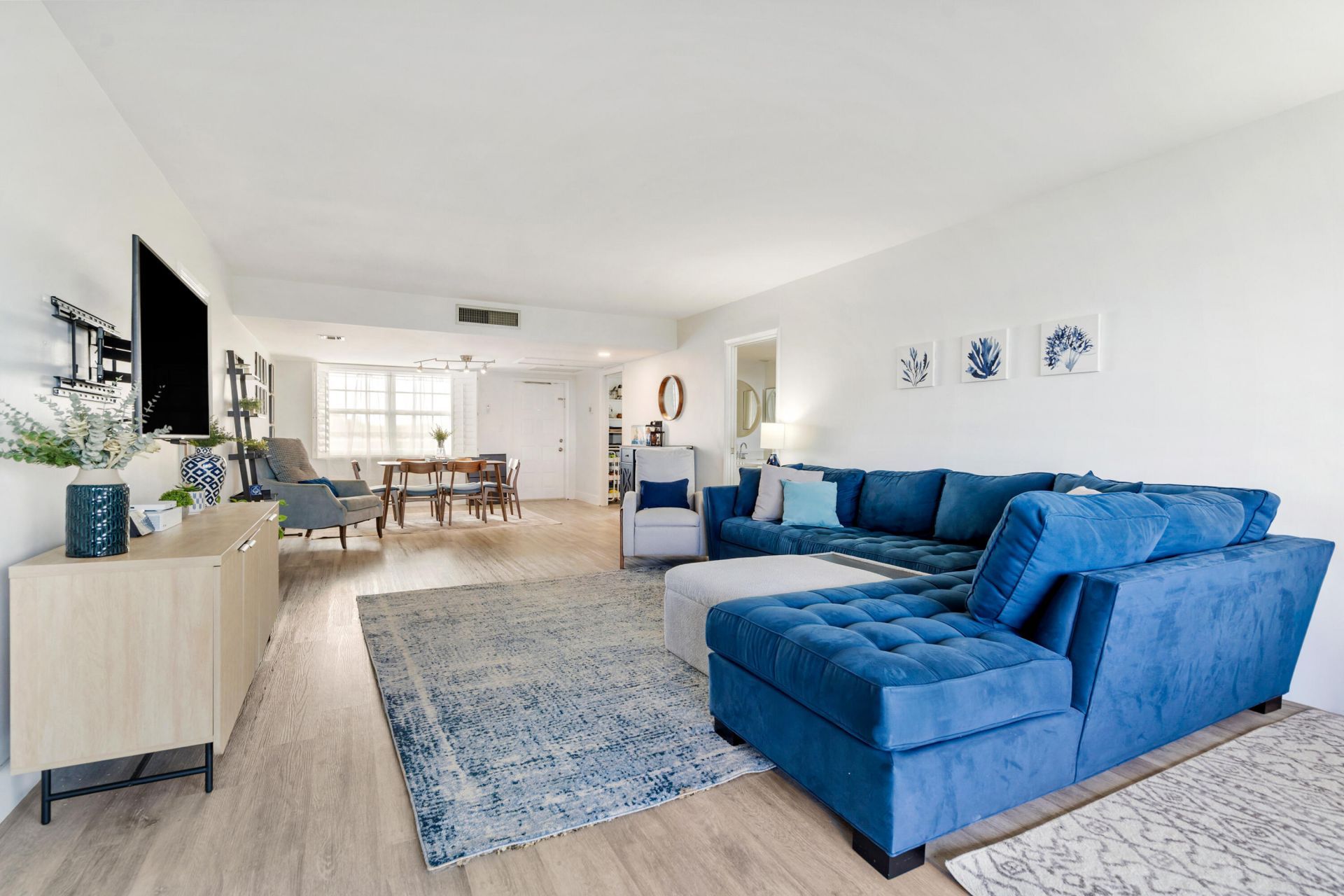 3900 Oaks Clubhouse Drive, Unit 503, Pompano Beach, FL 33069 Photo