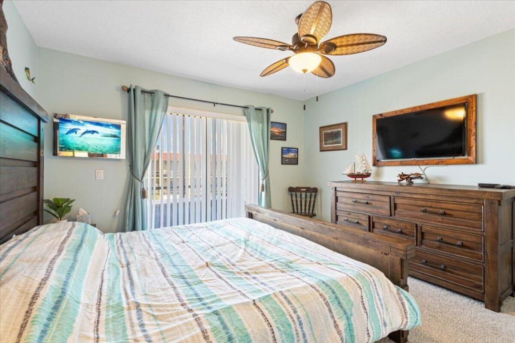 1300 Seaway Dr Drive, Unit B10, Hutchinson Island, FL 34949 Photo