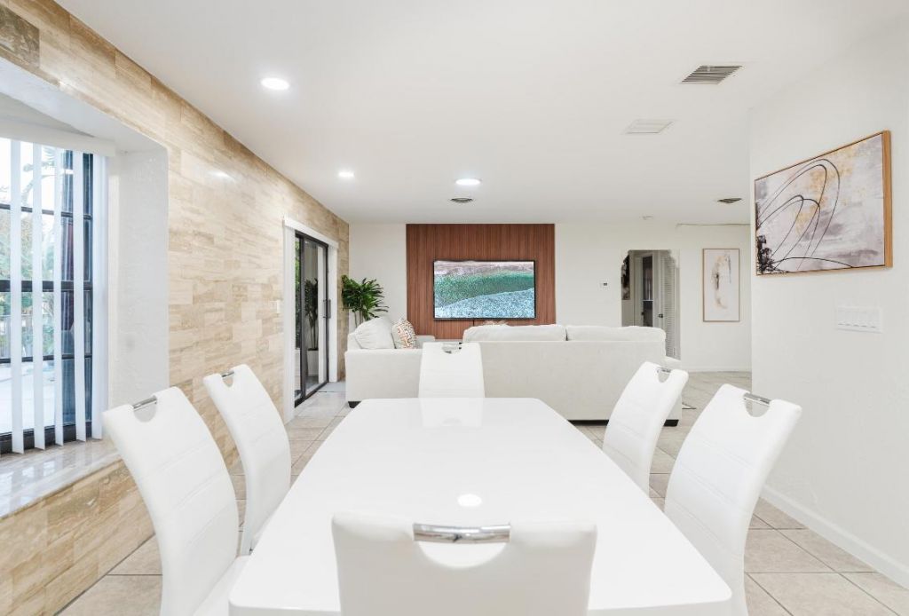 1016 NE 26th Avenue, Unit 1016, Pompano Beach, FL 33062 Photo