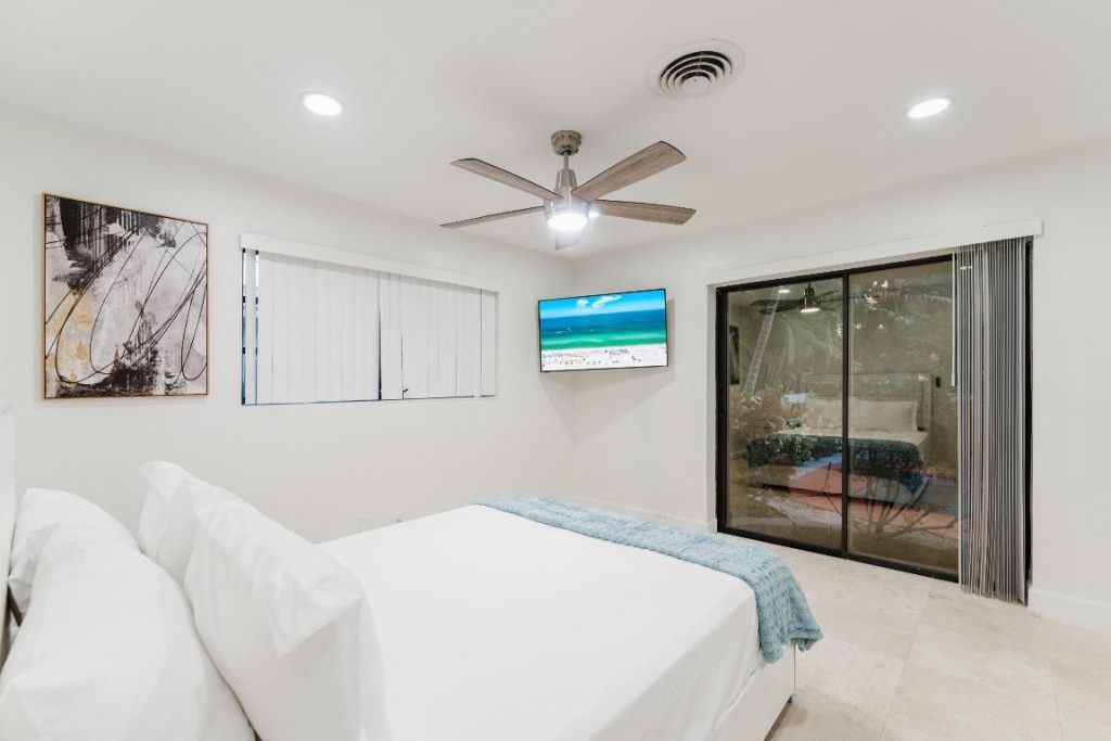 1016 NE 26th Avenue, Unit 1016, Pompano Beach, FL 33062 Photo