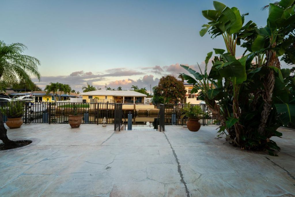 1016 NE 26th Avenue, Unit 1016, Pompano Beach, FL 33062 Photo