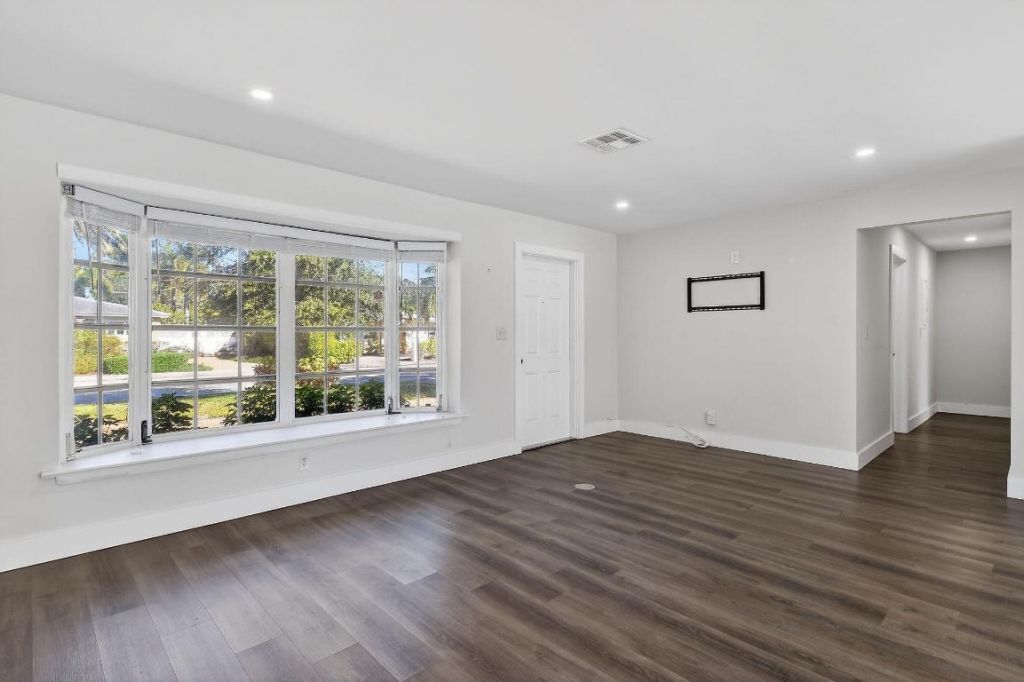 122 Arlington Place, West Palm Beach, FL 33405 Photo