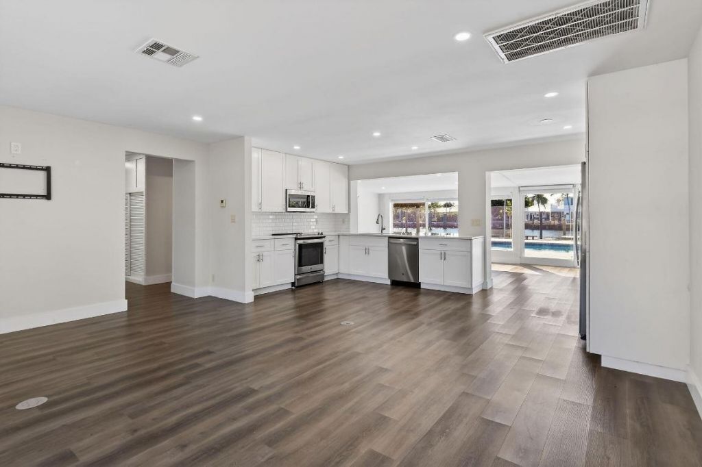 122 Arlington Place, West Palm Beach, FL 33405 Photo