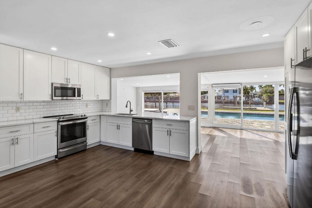 122 Arlington Place, West Palm Beach, FL 33405 Photo