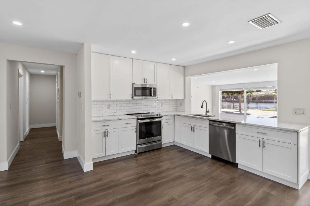 122 Arlington Place, West Palm Beach, FL 33405 Photo