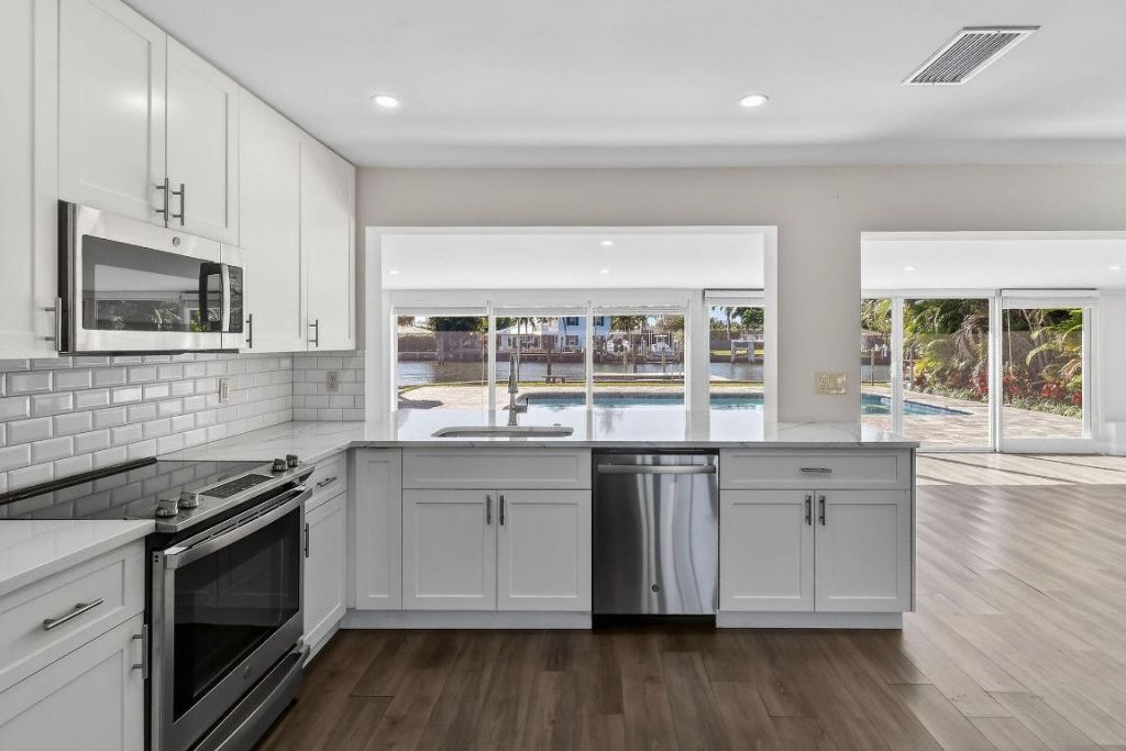 122 Arlington Place, West Palm Beach, FL 33405 Photo