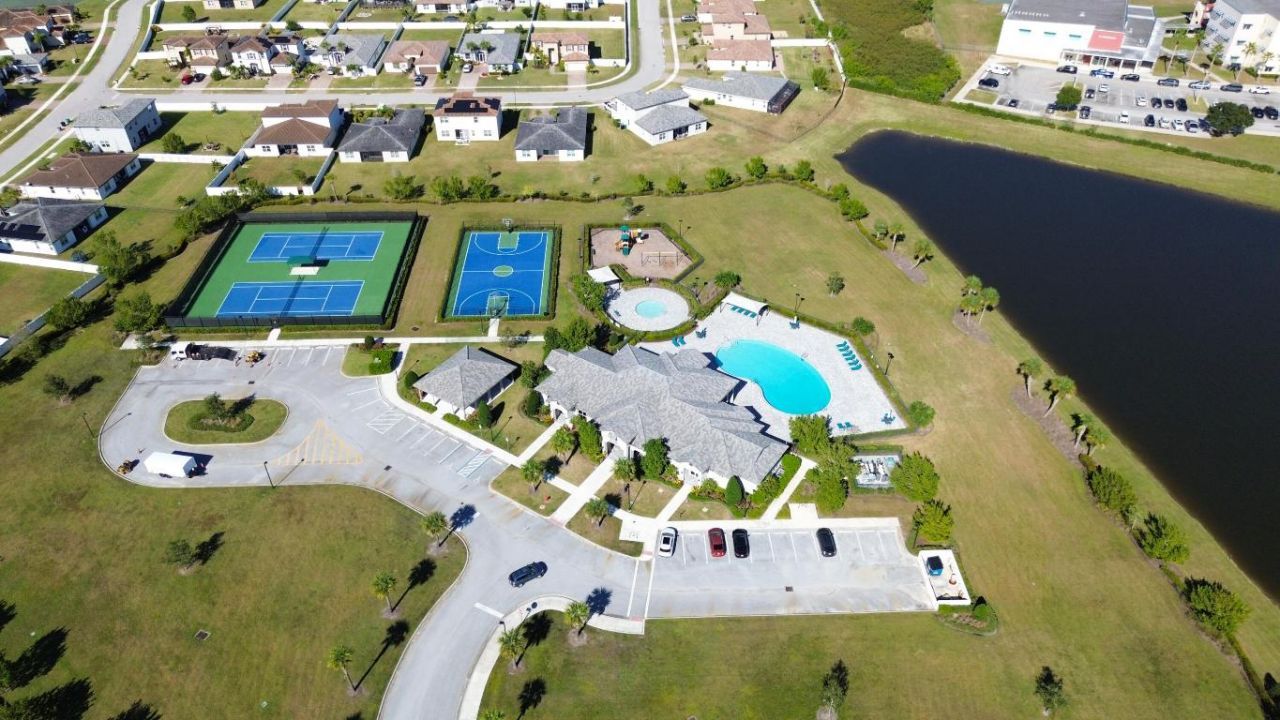 7609 NW Archerfield Drive, Port Saint Lucie, FL 34987 Photo