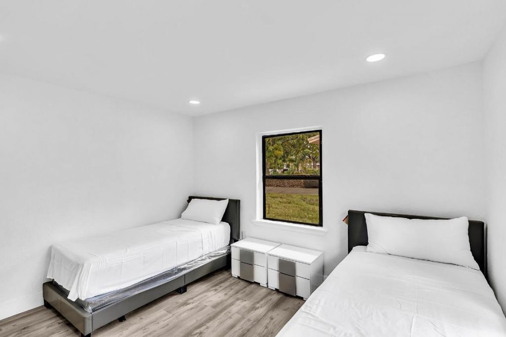 14120 NW 5th Avenue, North Miami, FL 33168 Photo