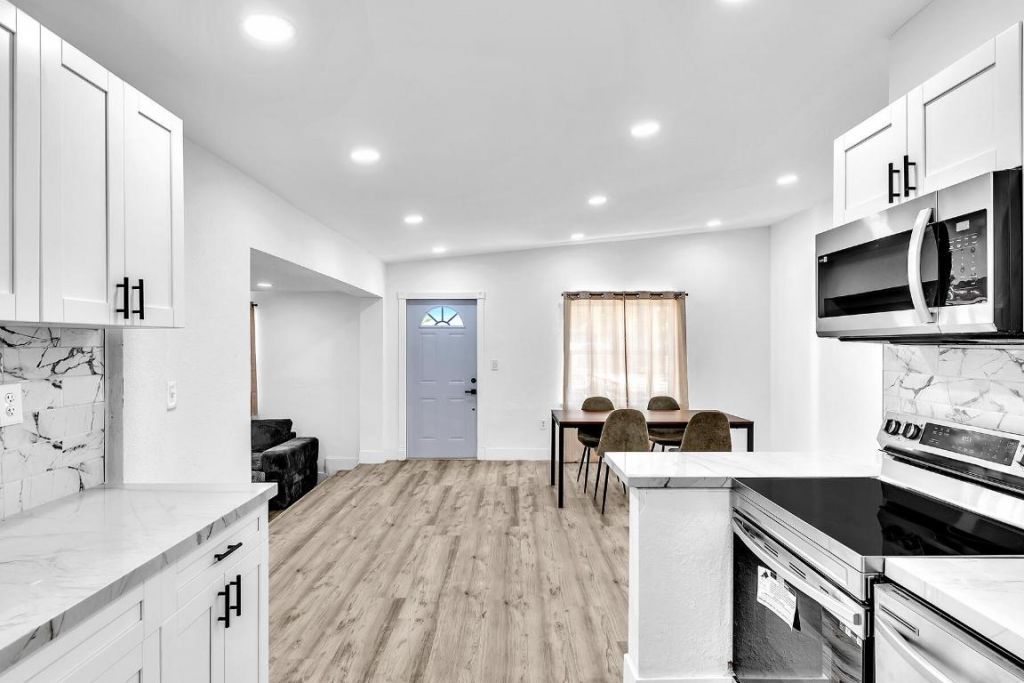 14120 NW 5th Avenue, North Miami, FL 33168 Photo