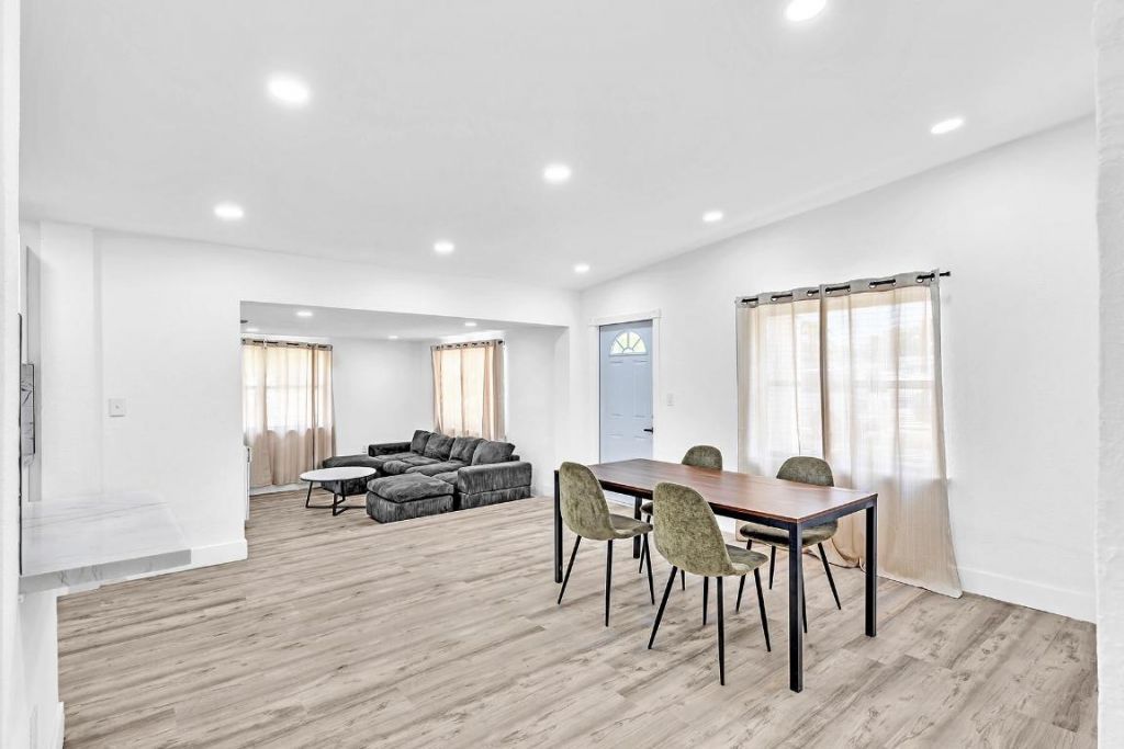 14120 NW 5th Avenue, North Miami, FL 33168 Photo