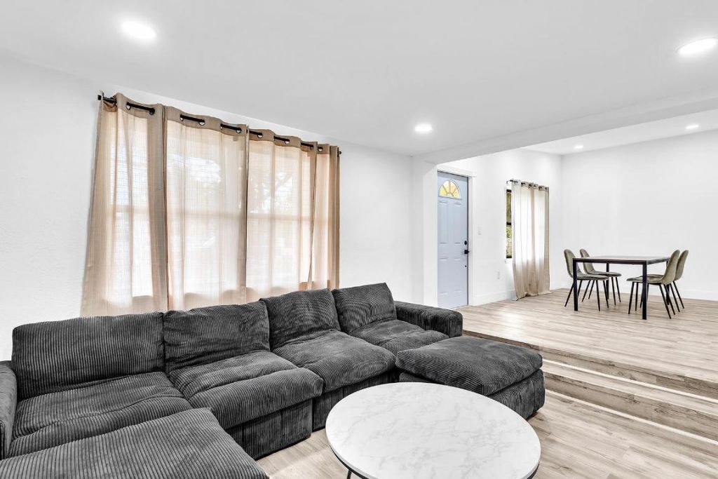 14120 NW 5th Avenue, North Miami, FL 33168 Photo