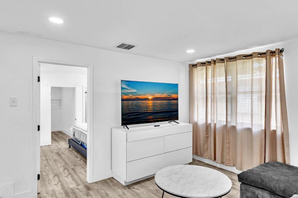 14120 NW 5th Avenue, North Miami, FL 33168 Photo