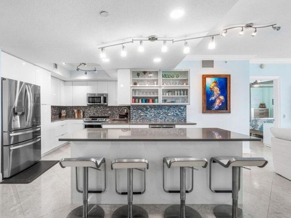 2650 Lake Shore Drive, Unit 701, Riviera Beach, FL 33404