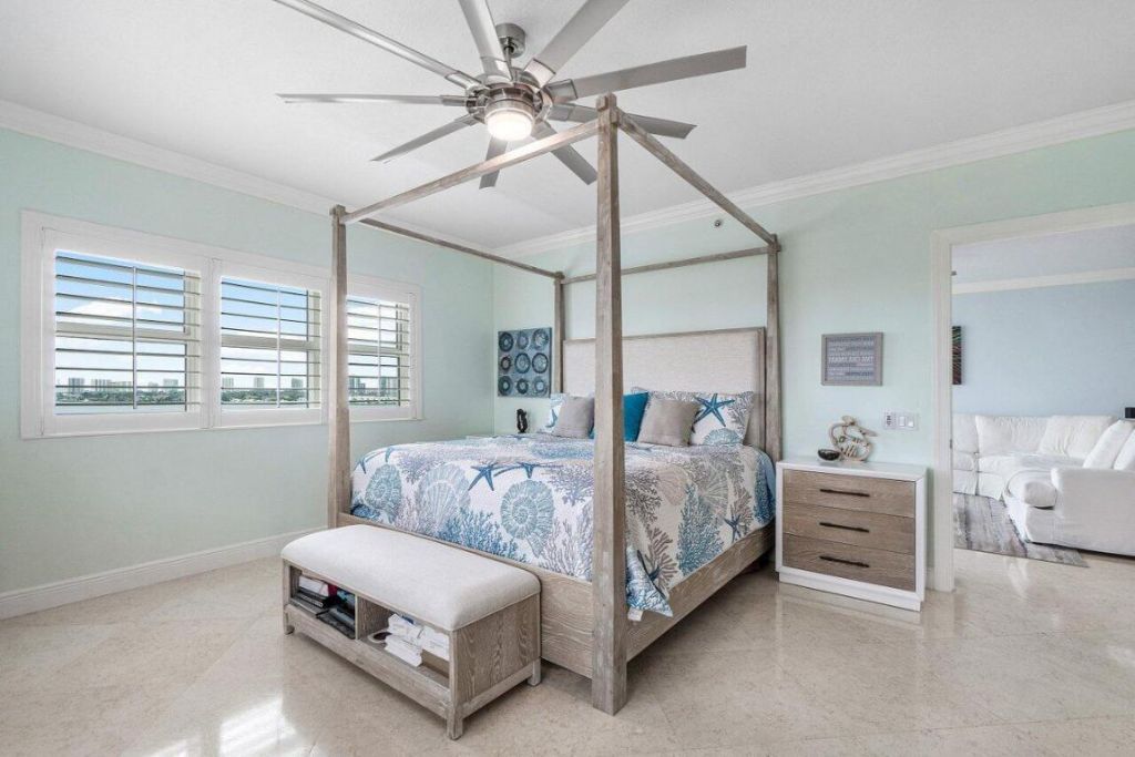 2650 Lake Shore Drive, Unit 701, Riviera Beach, FL 33404 Photo