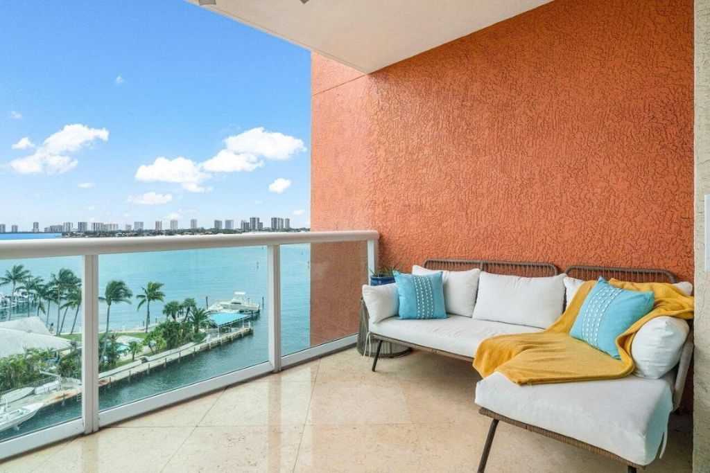 2650 Lake Shore Drive, Unit 701, Riviera Beach, FL 33404 Photo