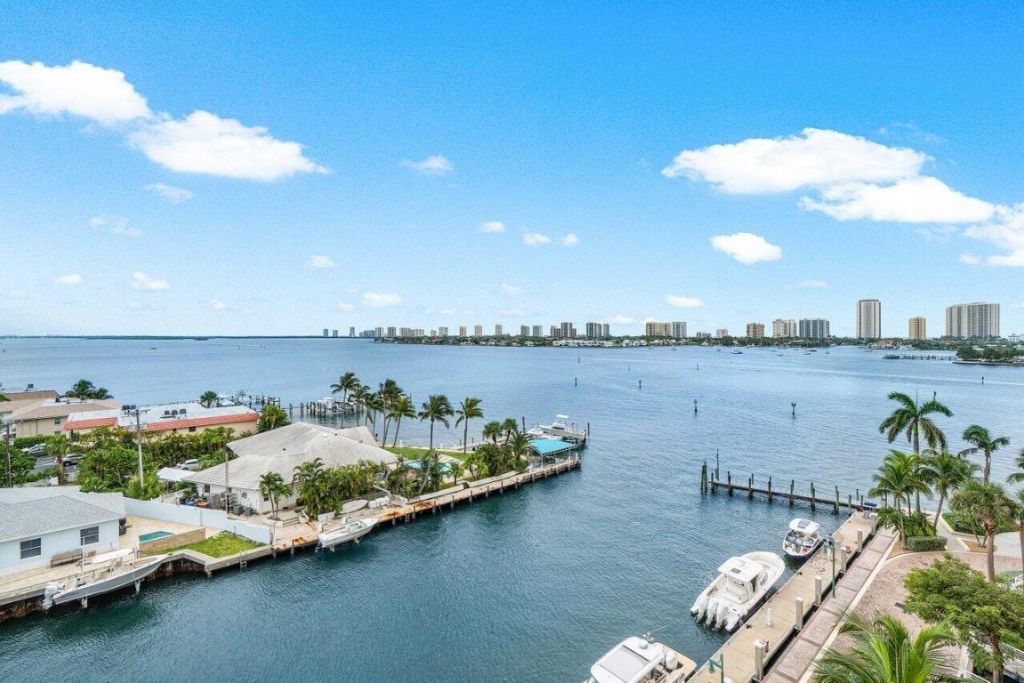 2650 Lake Shore Drive, Unit 701, Riviera Beach, FL 33404 Photo