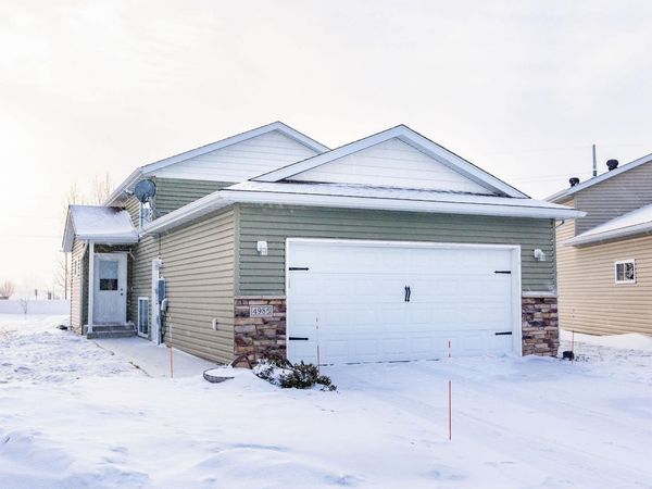 4985 55th Street S, Fargo, ND 58104