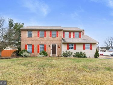 402 FLORENTINE DRIVE, EASTON, PA 18040
