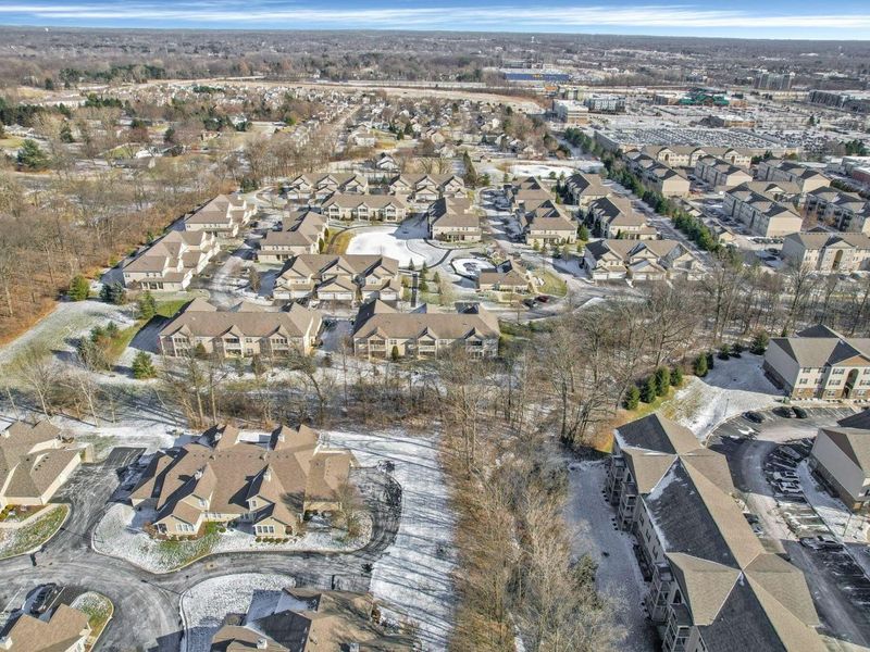 9073 Polaris Lakes Drive, Columbus, OH 43240 Photo 49