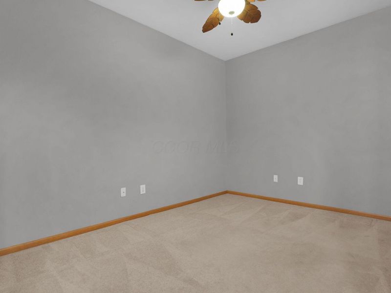 9073 Polaris Lakes Drive, Columbus, OH 43240 Photo 5