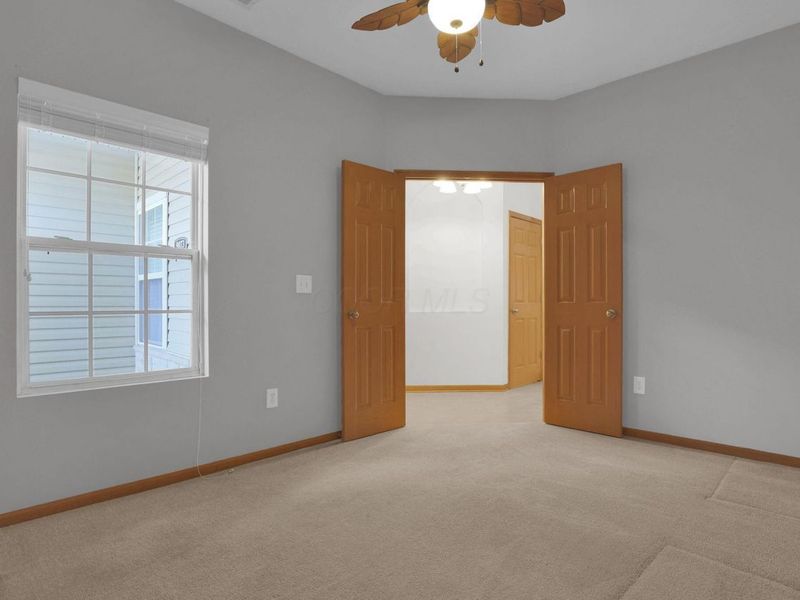 9073 Polaris Lakes Drive, Columbus, OH 43240 Photo 6