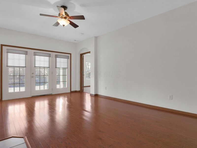 9073 Polaris Lakes Drive, Columbus, OH 43240 Photo 8