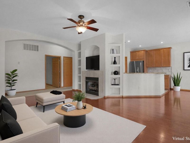 9073 Polaris Lakes Drive, Columbus, OH 43240 Photo 9