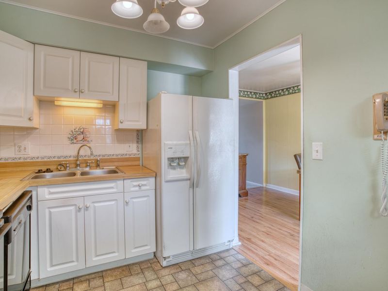 5584 Brackenridge, Unit R7, Columbus, OH 43228 Photo 11