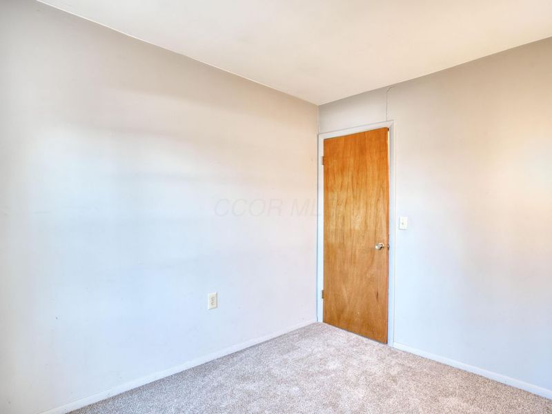 5584 Brackenridge, Unit R7, Columbus, OH 43228 Photo 32