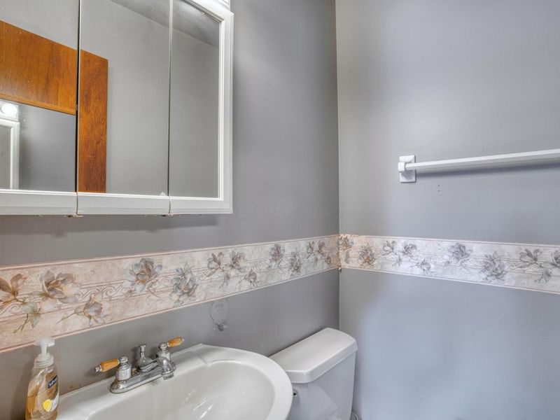 5584 Brackenridge, Unit R7, Columbus, OH 43228 Photo 33