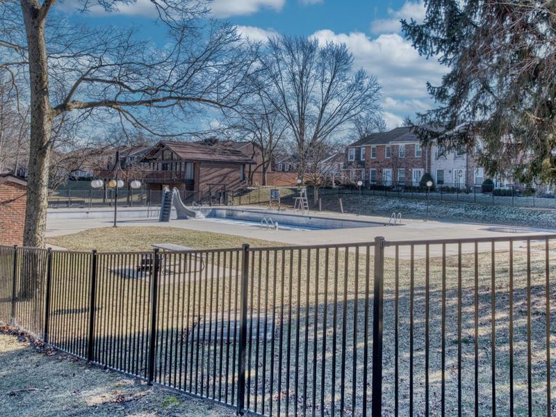 5584 Brackenridge, Unit R7, Columbus, OH 43228 Photo 44