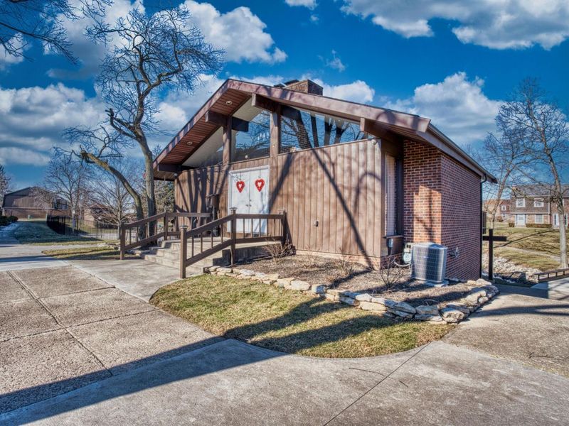 5584 Brackenridge, Unit R7, Columbus, OH 43228 Photo 48