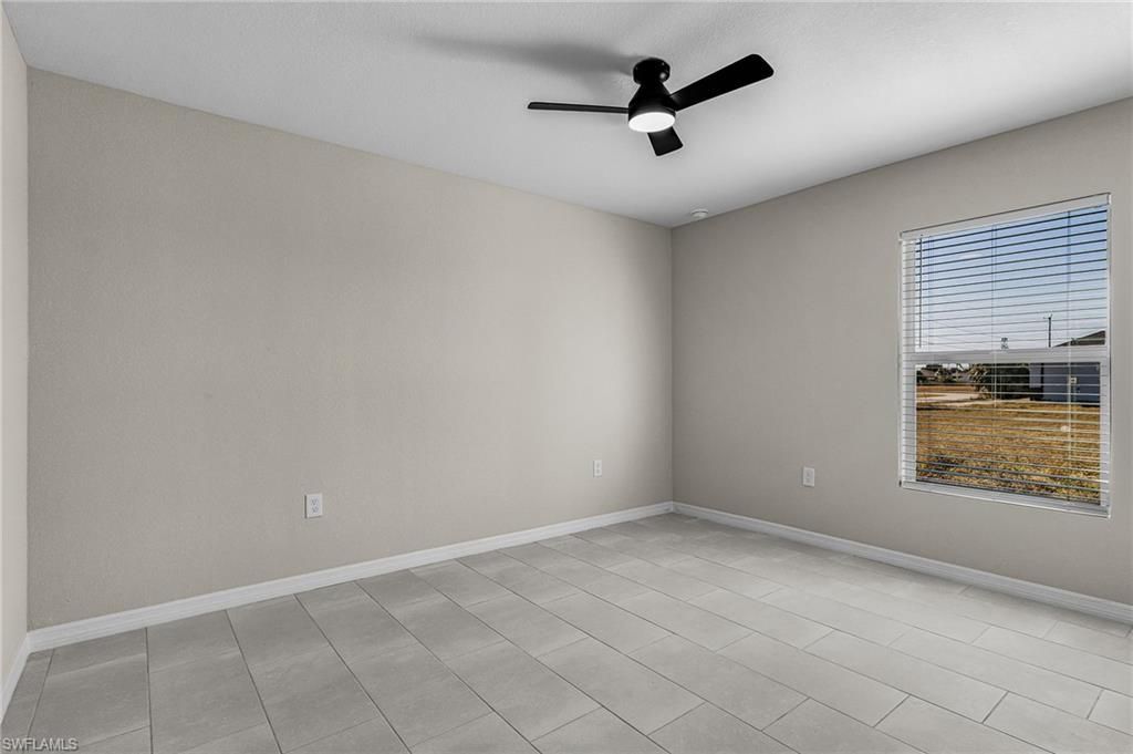 2003 NE 27th St, Cape Coral, FL 33909 Photo