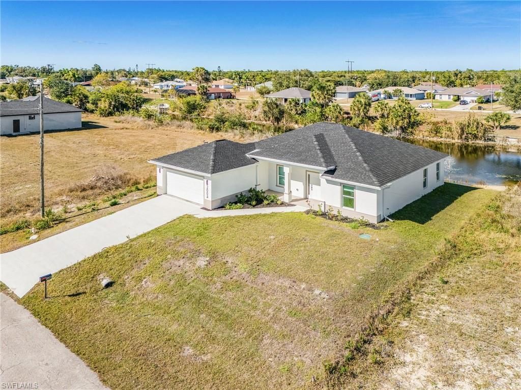 2003 NE 27th St, Cape Coral, FL 33909 Photo