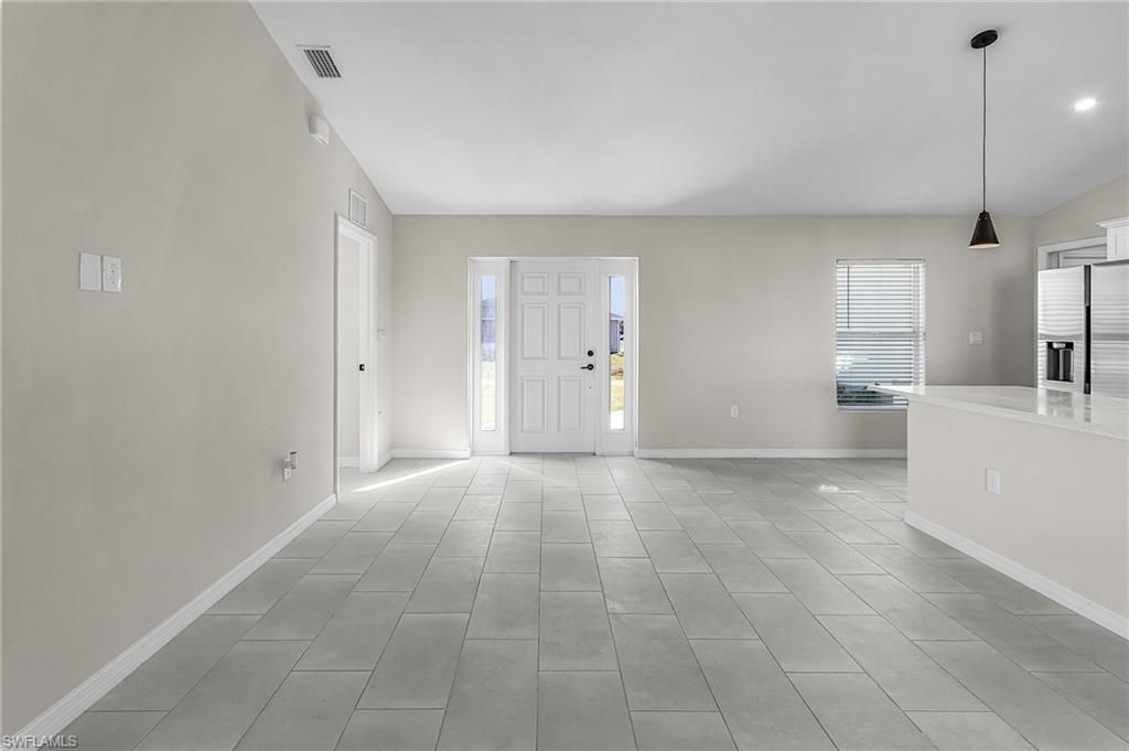 2003 NE 27th St, Cape Coral, FL 33909 Photo