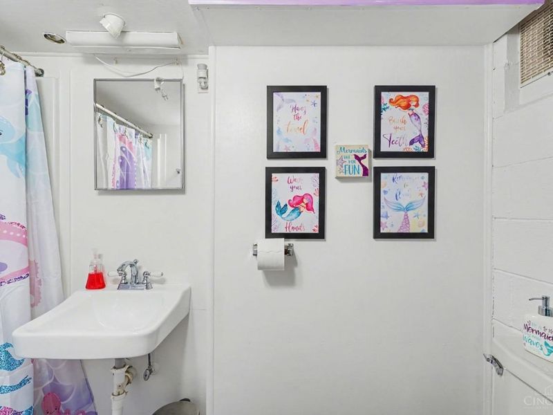 7390 Hosbrook Road, Madeira, OH 45243 Photo 20