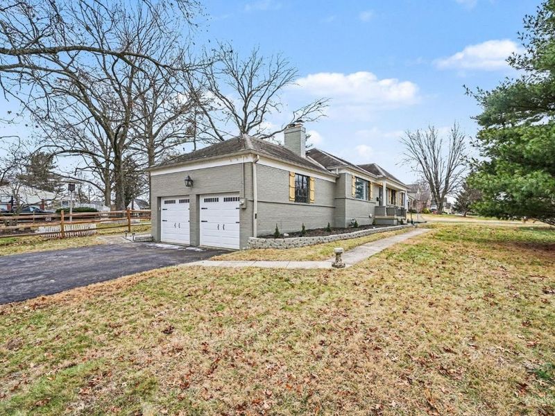 7390 Hosbrook Road, Madeira, OH 45243 Photo 4