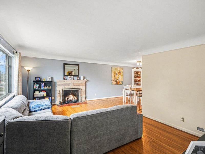 7390 Hosbrook Road, Madeira, OH 45243 Photo 5