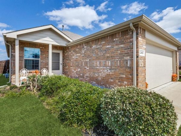 2413 Russell Street, Crandall, TX 75114