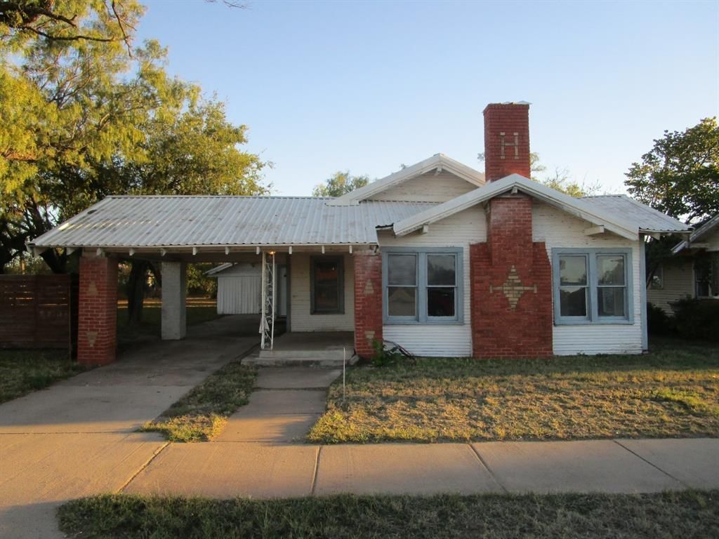 445 W Lake Drive, Hamlin, TX 79520 Main Photo