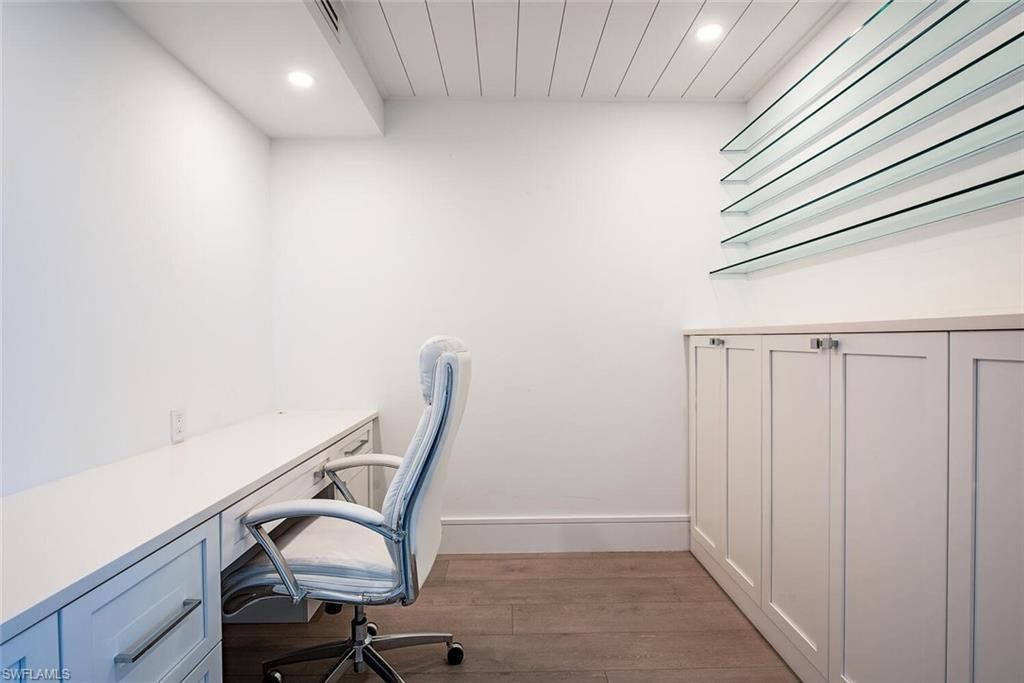 3401 Gulf Shore Blvd N, Unit 502, Naples, FL 34103 Photo