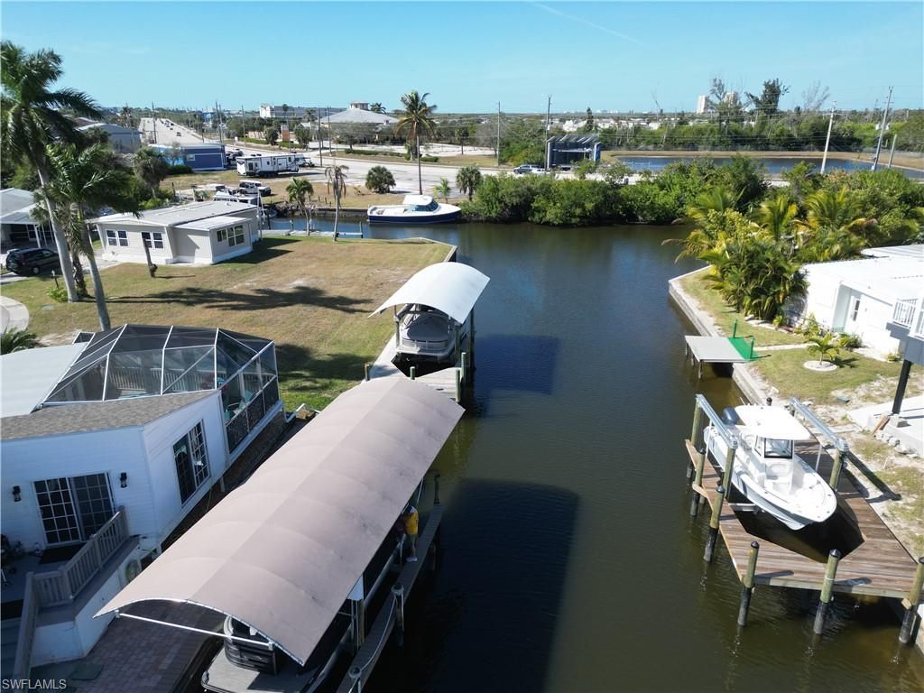 11391 Azalea Ln , Fort Myers Beach, FL 33931 Photo