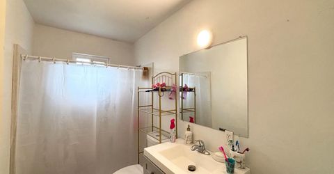 7084-7090 Remo Way, Sacramento, CA 95822 Photo