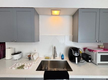 7084-7090 Remo Way, Sacramento, CA 95822 Photo