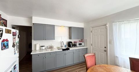 7084-7090 Remo Way, Sacramento, CA 95822 Photo