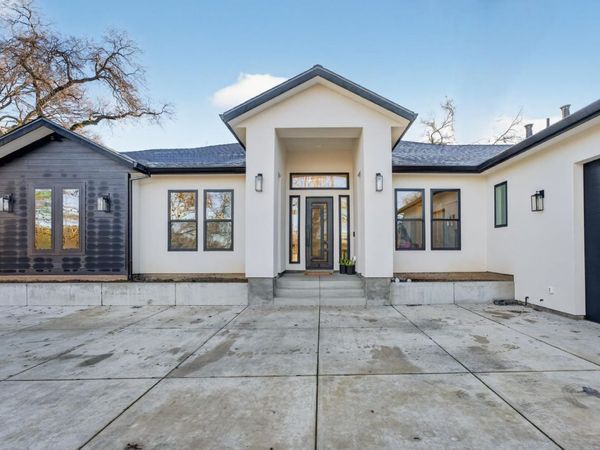 5475 Stanley Dr, Auburn, CA 95602