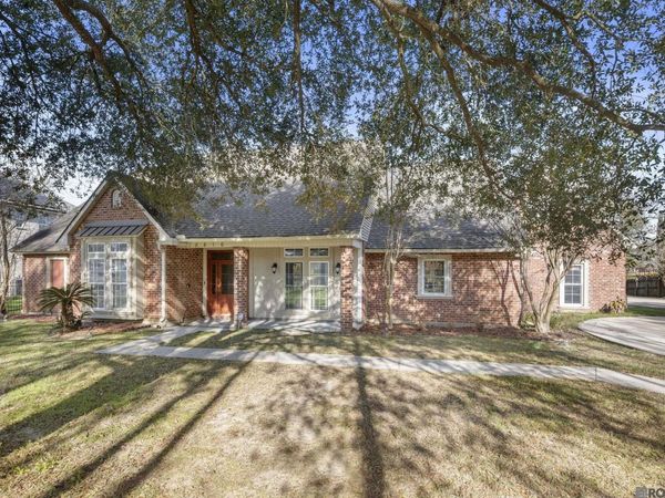 18616 Perkins Rd, Prairieville, LA 70769