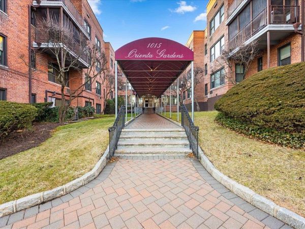 1015 Old Post Road, Unit 2C, Mamaroneck, NY 10543